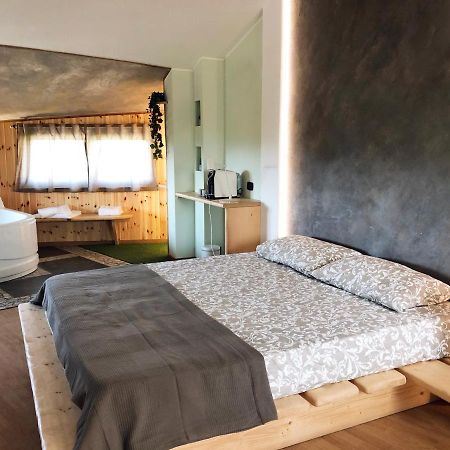 Rent Room Wood Anguillara Sabazia Exterior foto